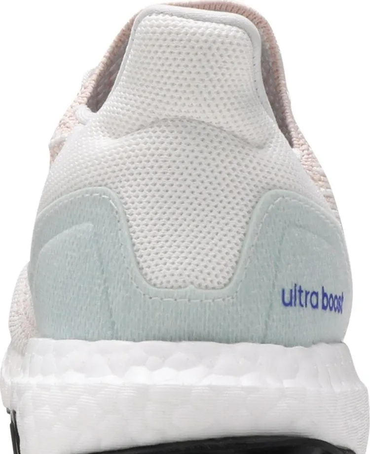 Adidas Wmns UltraBoost 6.0 'Halo Ivory' sneakers, cream