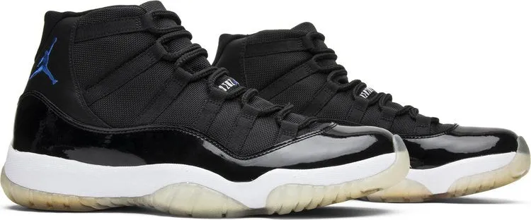 Air Jordan 11 Retro Space Jam 2009 sneakers, black