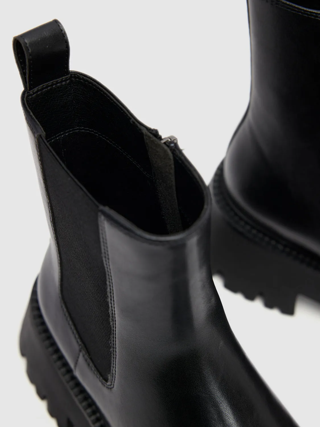 Chelsea Boots