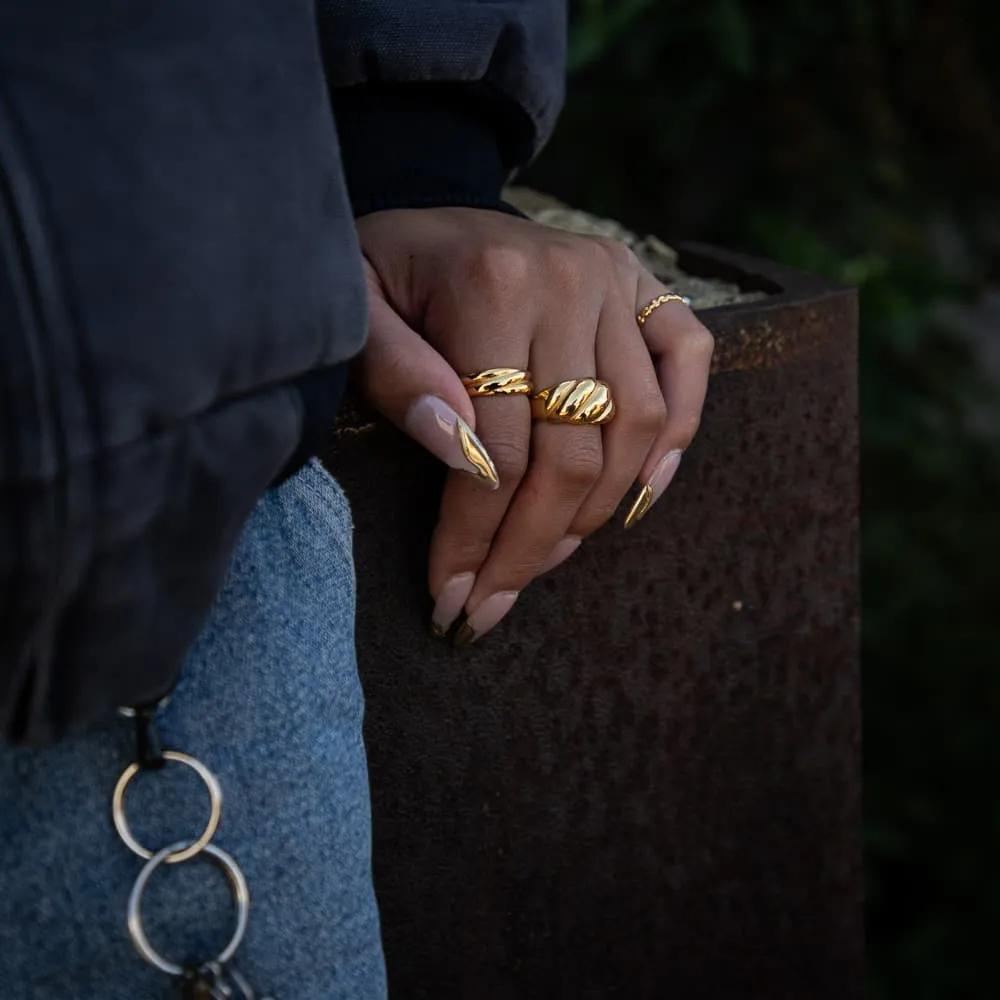 Chunky Baguette Ring (Gold)