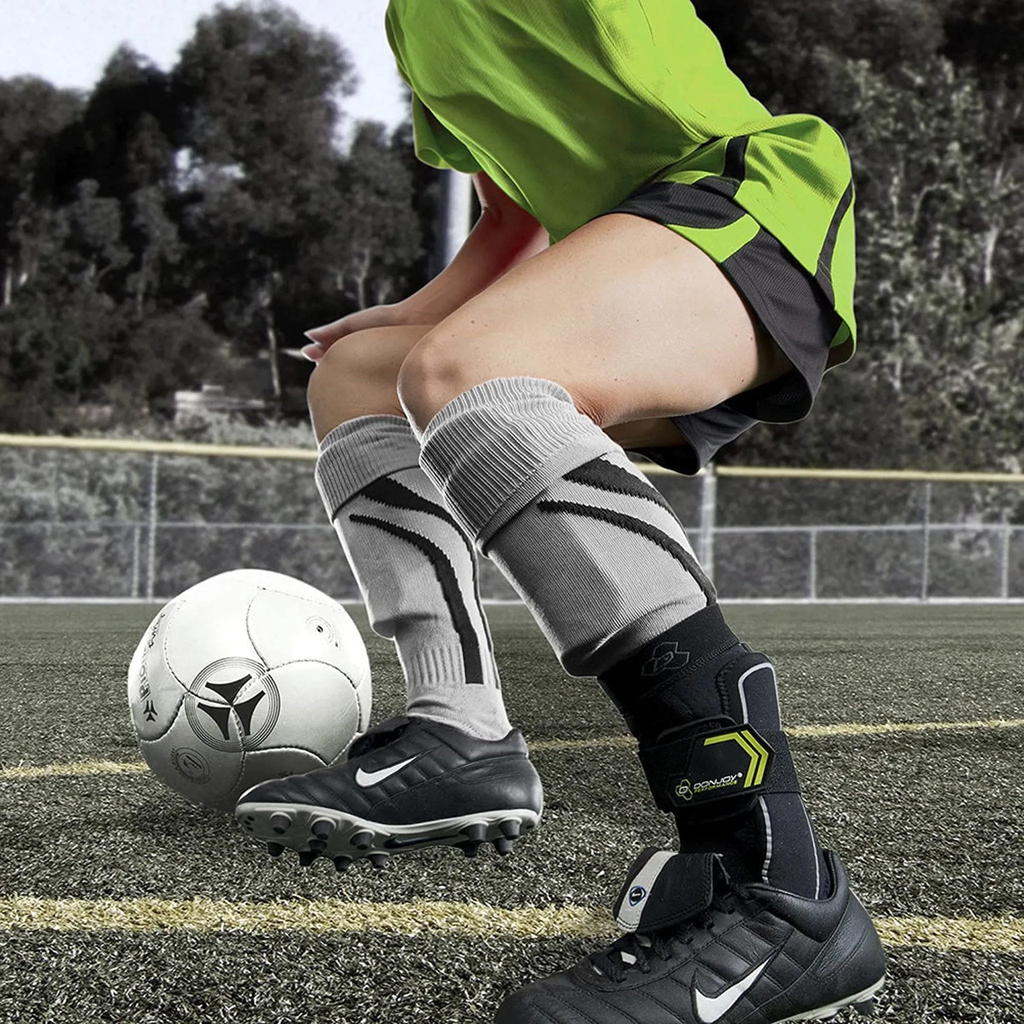 Clearance - DonJoy Performance Bionic Ankle Brace