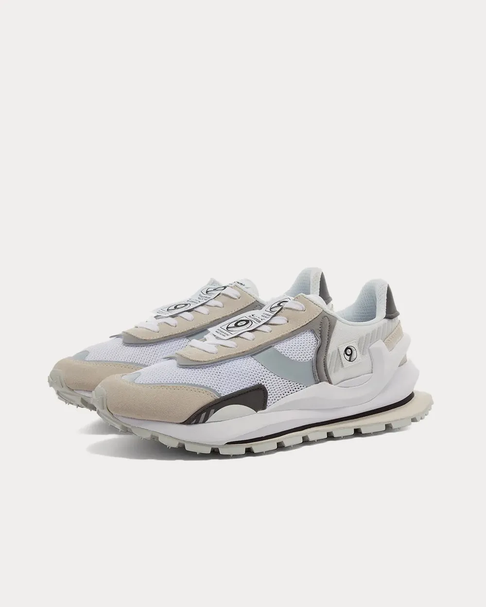 Cosmos White / Grey Low Top Sneakers