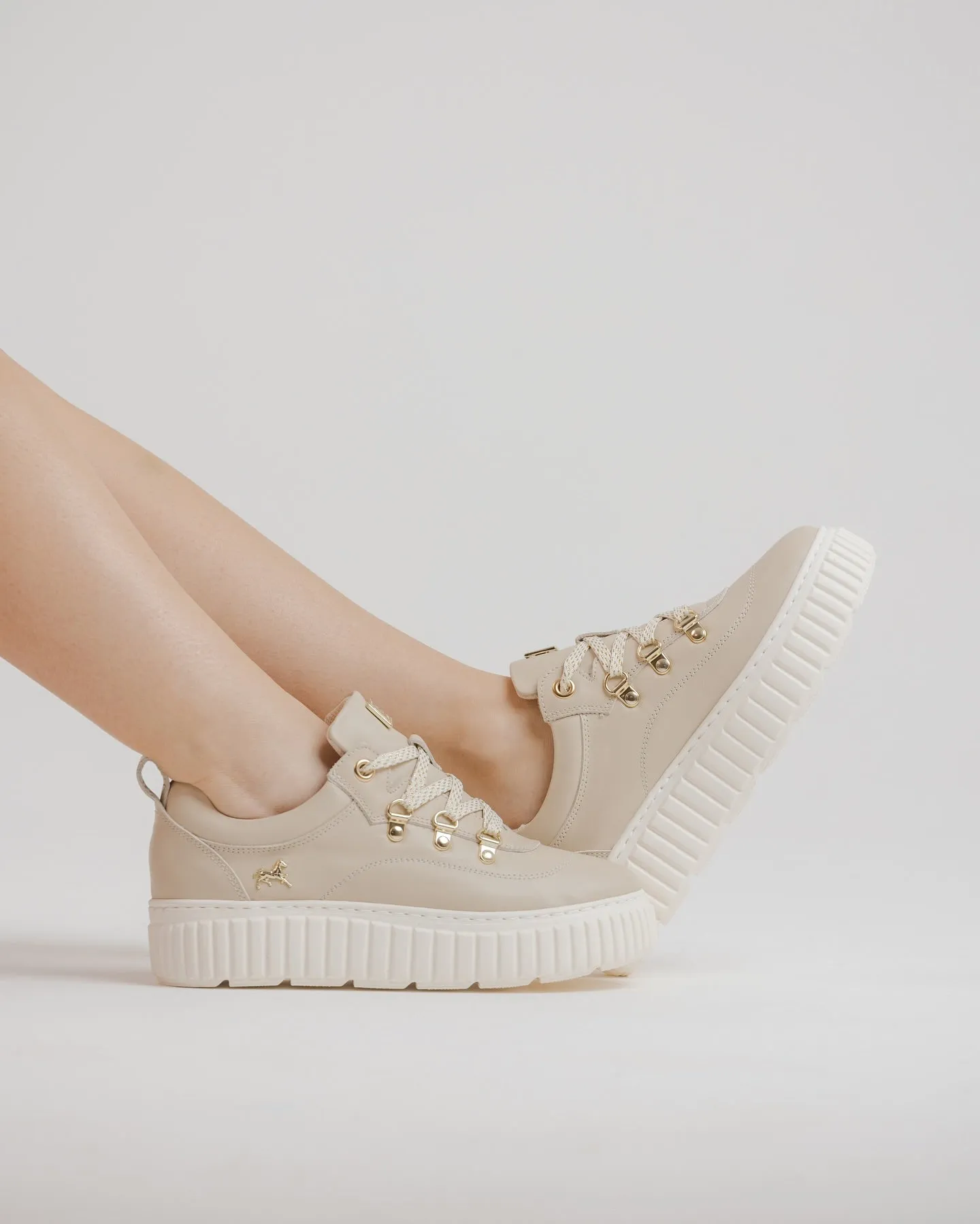 Everystep Sneakers