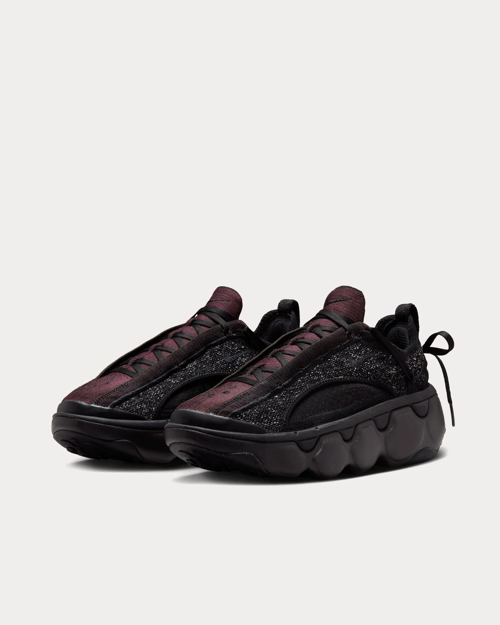 Flyknit Bloom Black / Black Velvet / Brown Low Top Sneakers