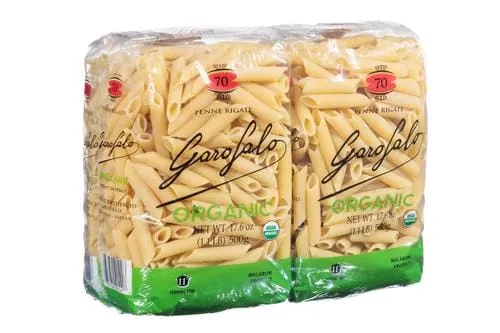 Garofalo Organic Penne Rigate 4 Units / 1 lb  is just as versatile and suited for any kind of condiment. They are the result of a careful selection of organic durum wheat semolina-431359