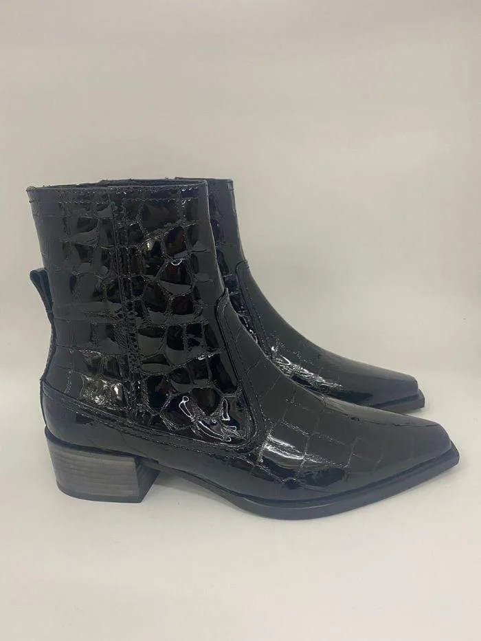 Kennel & Schmenger T Patent Chelsea Boots in Black 41-44030-370