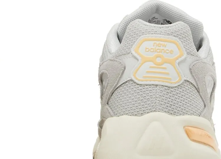 New Balance 725v1 'Arctic Fox' sneakers, gray