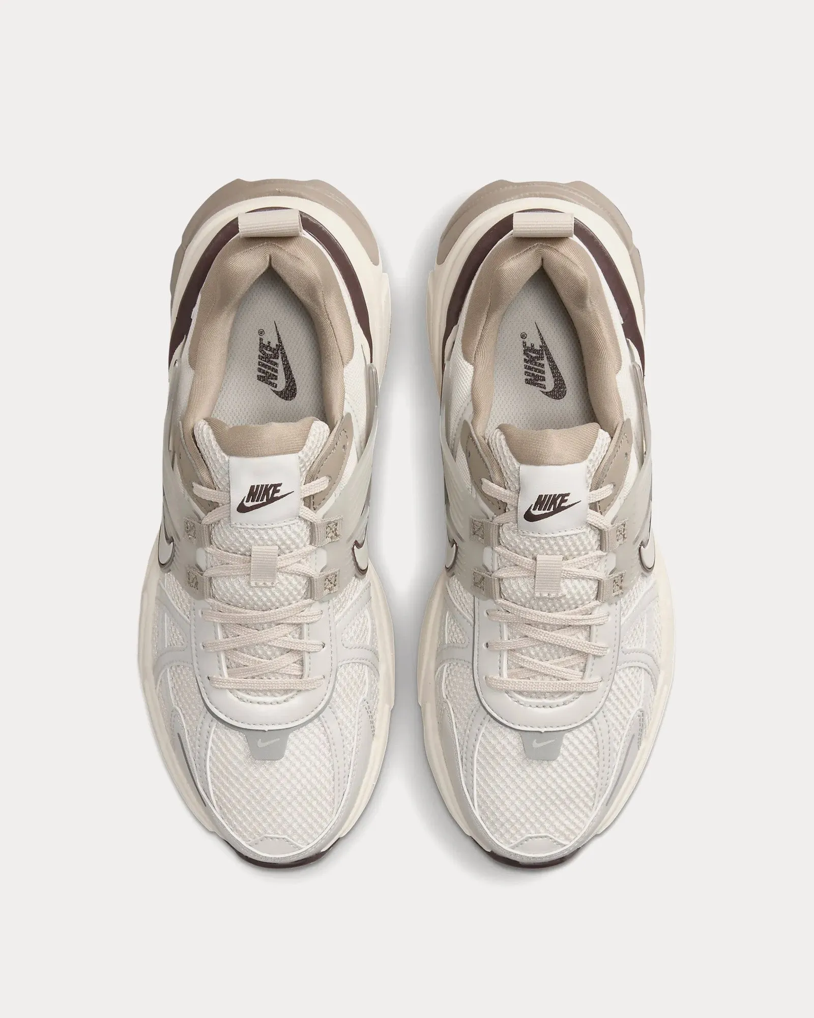 V2K Run Light Orewood Brown / Khaki / Earth / Light Bone Low Top Sneakers