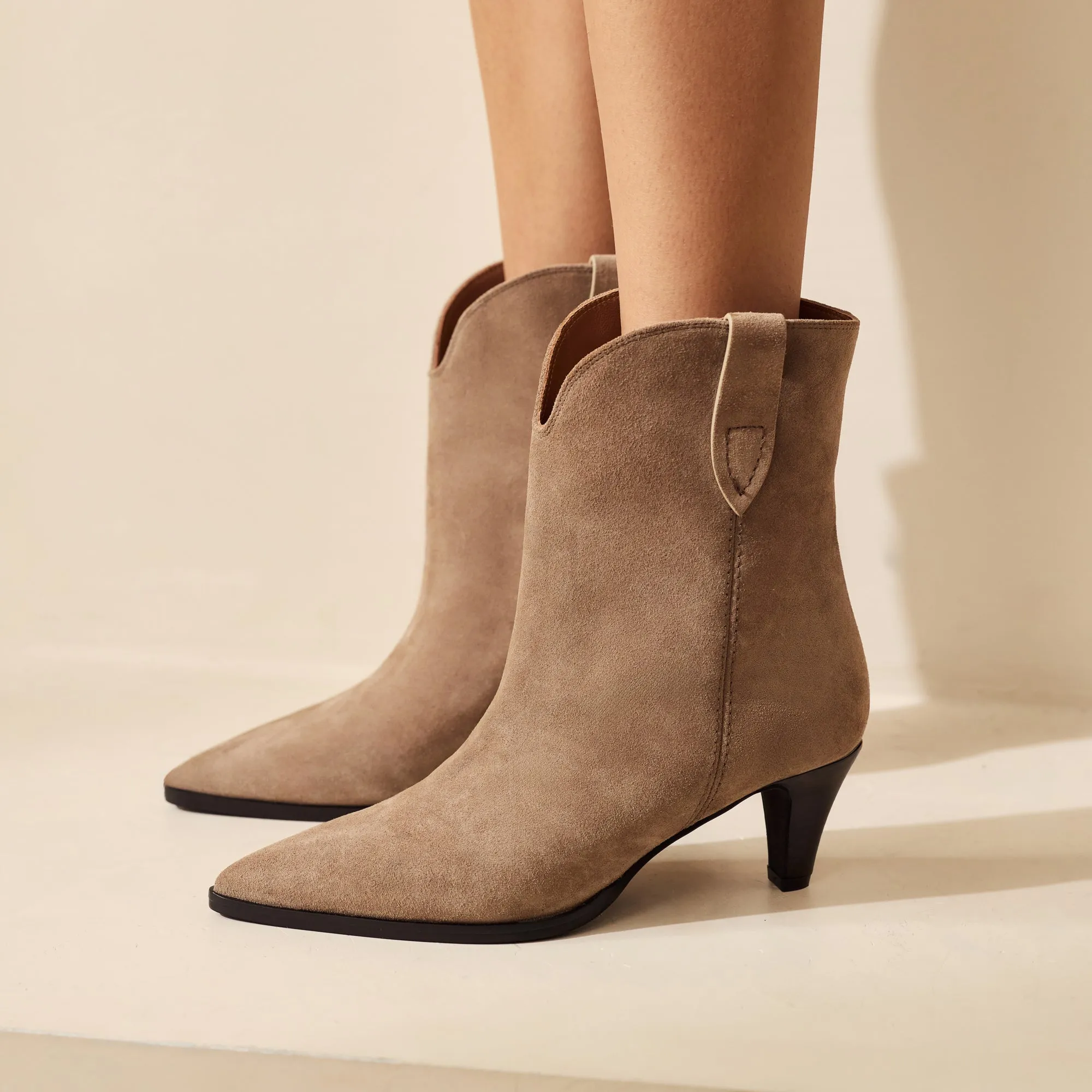 Vendôme Louane taupe suede boots