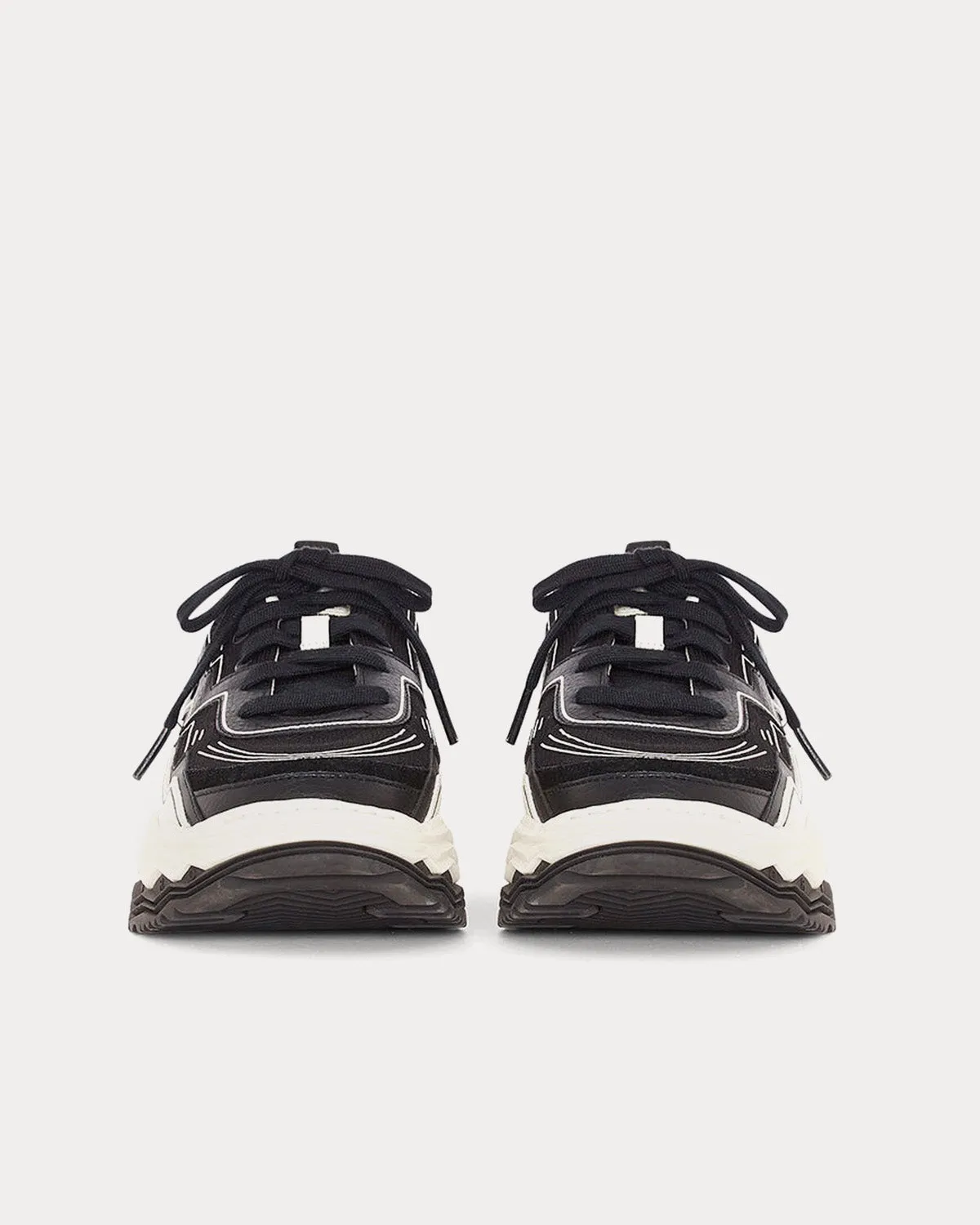 Wave Chunky Black / White Low Top Sneakers