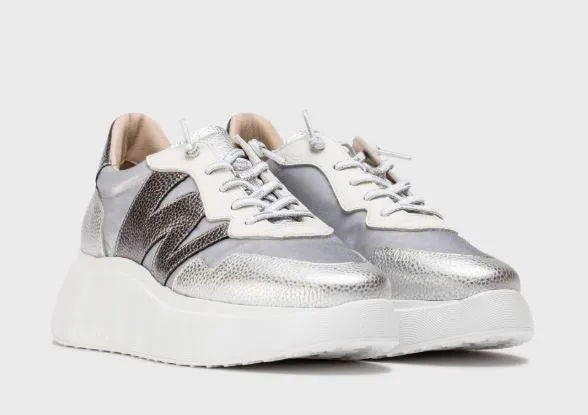 Wonders A -3622  White & Silver  Chunky Trainer